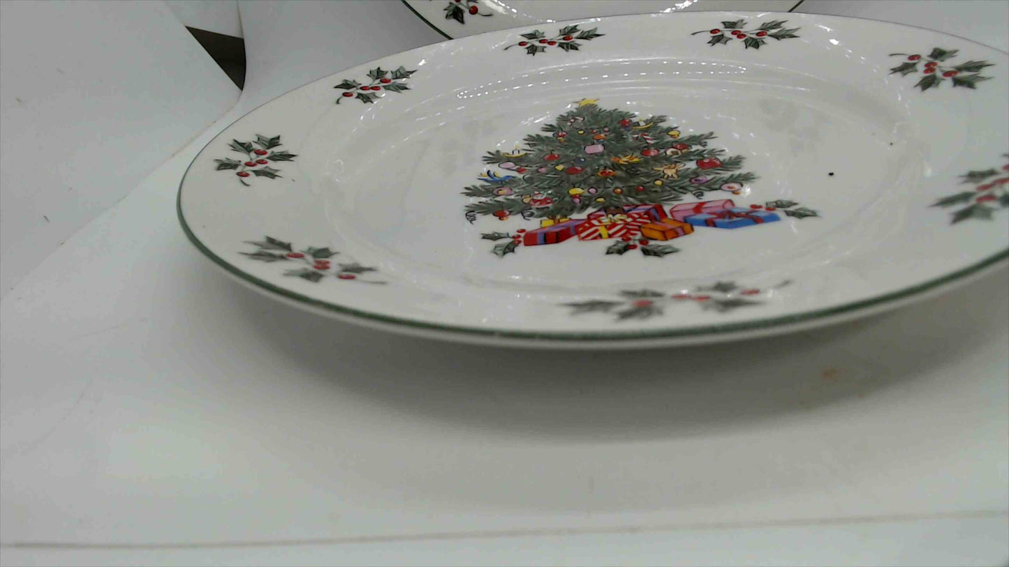 Gibson Everyday Christmas Tree Dinner Plates — Set of 3, 10" Holly & Berry Pattern