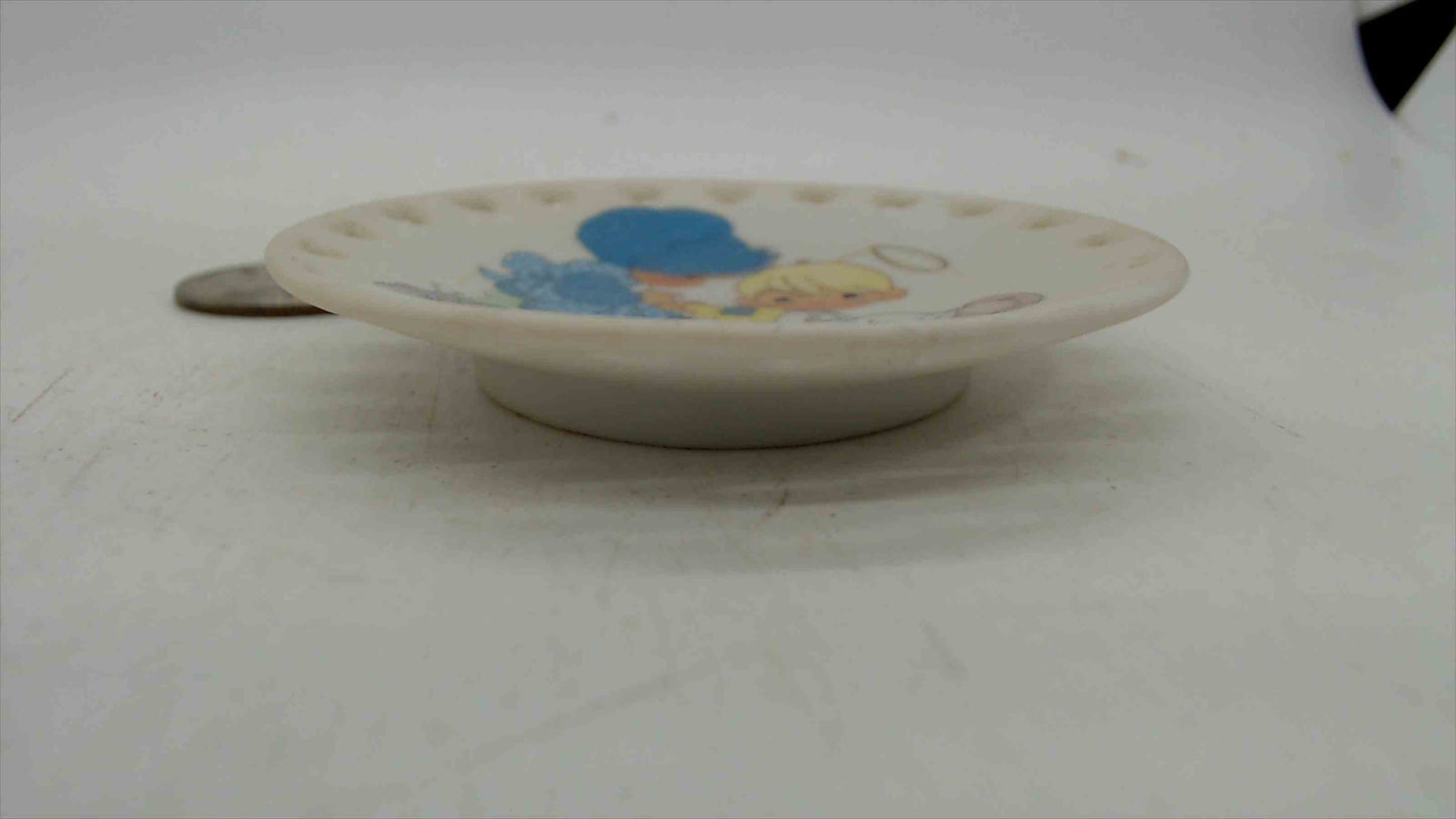 Enesco Precious Moments "Love Is Always Supportive" Miniature Reticulated Plate — 2.5", 1993, Made in China