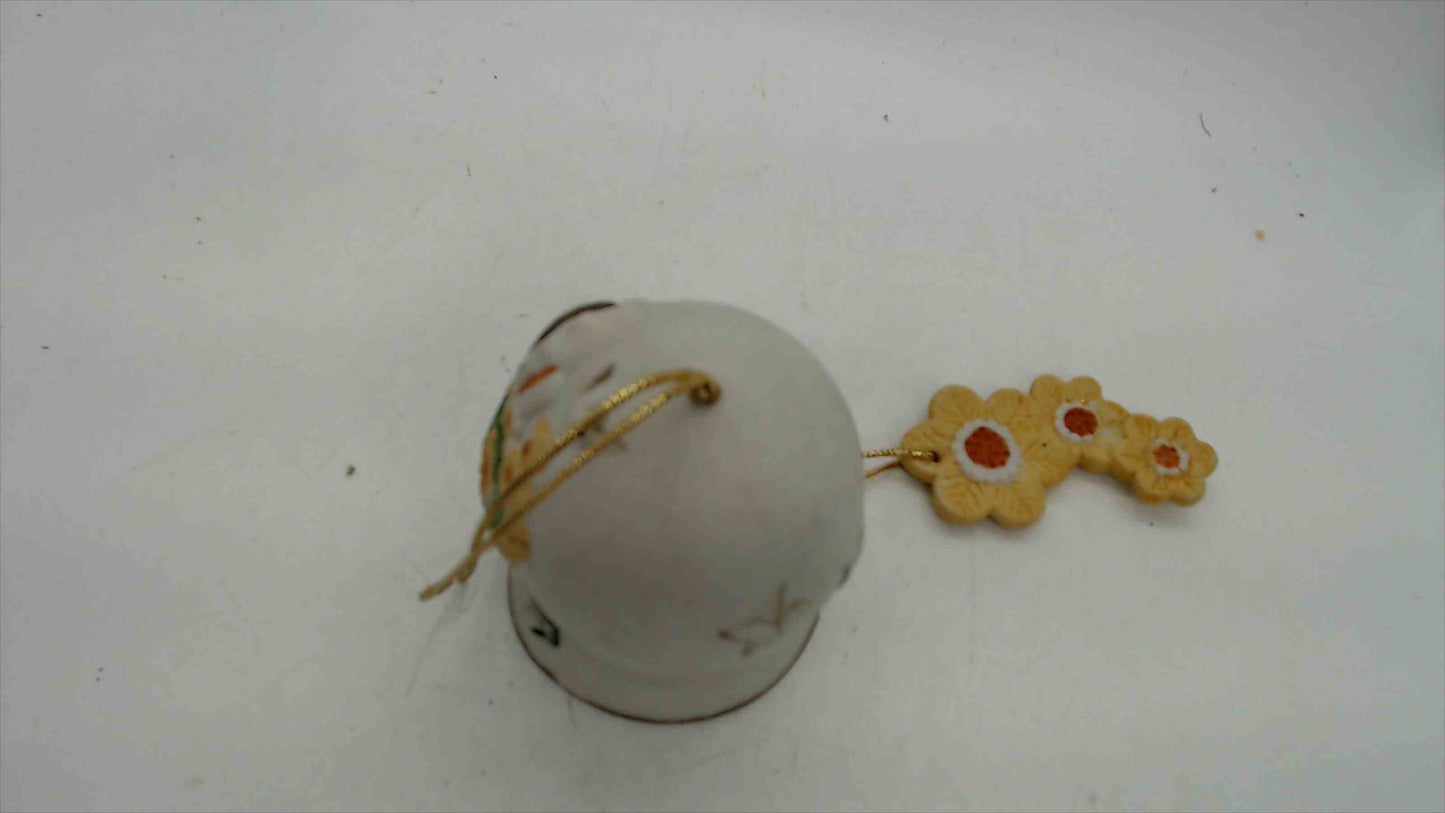Jasco 1981 Porcelain Bell Ornament – Girl with Bouquet & Hummingbirds – Taiwan – Flower Clapper