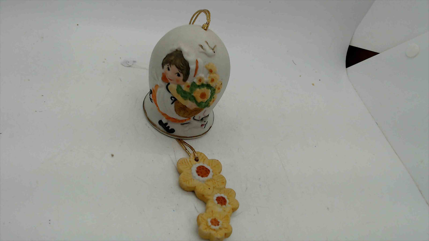 Jasco 1981 Porcelain Bell Ornament – Girl with Bouquet & Hummingbirds – Taiwan – Flower Clapper