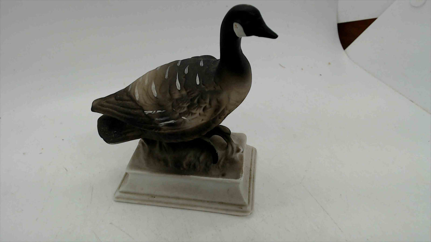 Vintage Canada Goose Figurine – Hand-Painted Porcelain – Glass Barn Blowing Rock NC – 4.25"