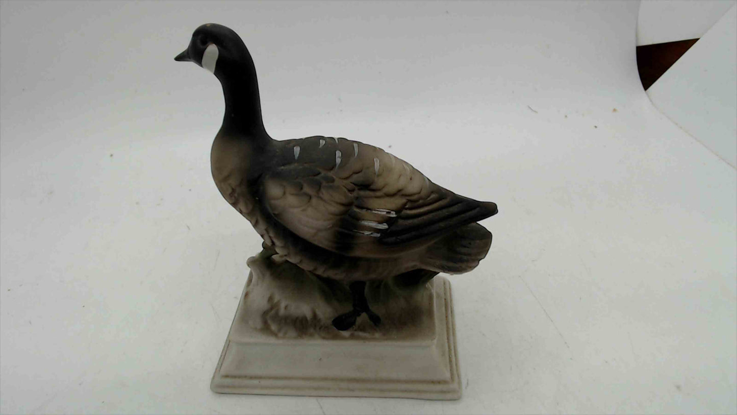 Vintage Canada Goose Figurine – Hand-Painted Porcelain – Glass Barn Blowing Rock NC – 4.25"
