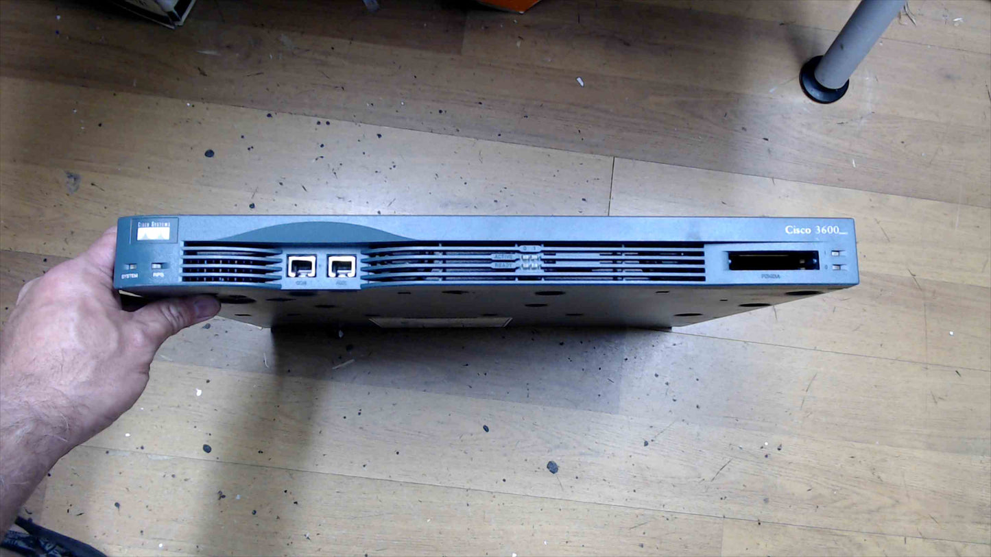Cisco 3620 Series Modular Router — Vintage Networking Equipment (2003)