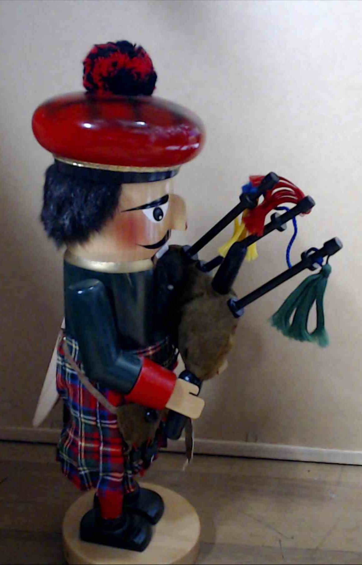 Steinbach Wood Nutcracker Scottish Bag Pipes Volkskunst Germany