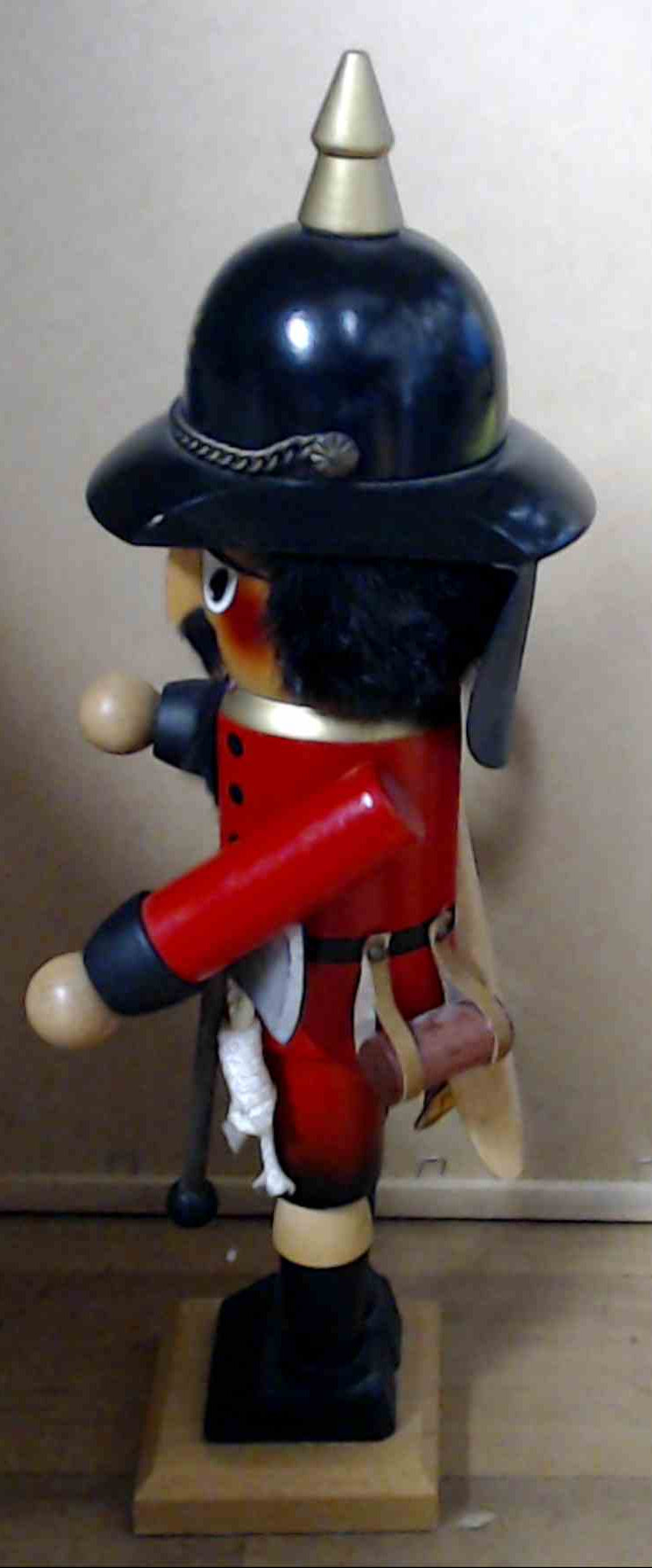 Steinbach The Fireman Nutcracker Volkskunst Germany