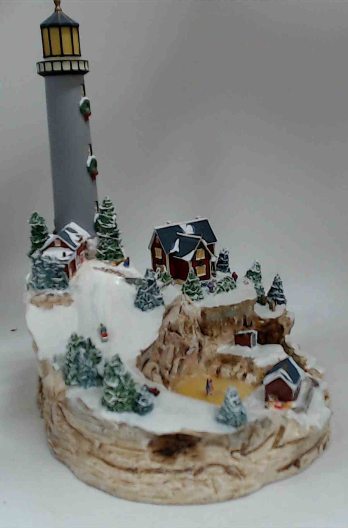 LENOX Light At Holiday Harbor 2001 Snowy Winter Lighthouse Village Sculpture