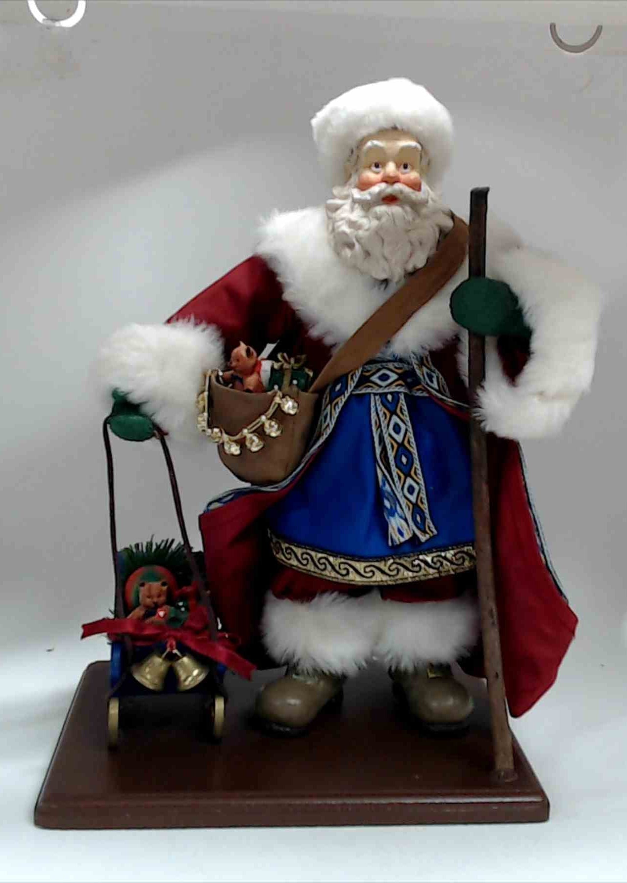 Santas From Around the World RUSSIAN SANTA 1995 12"
