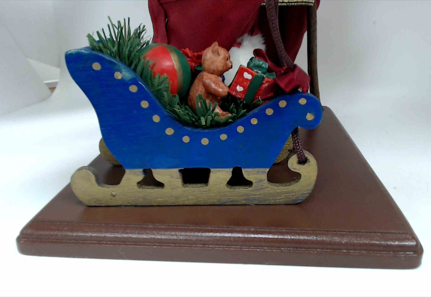 Santas From Around the World RUSSIAN SANTA 1995 12"