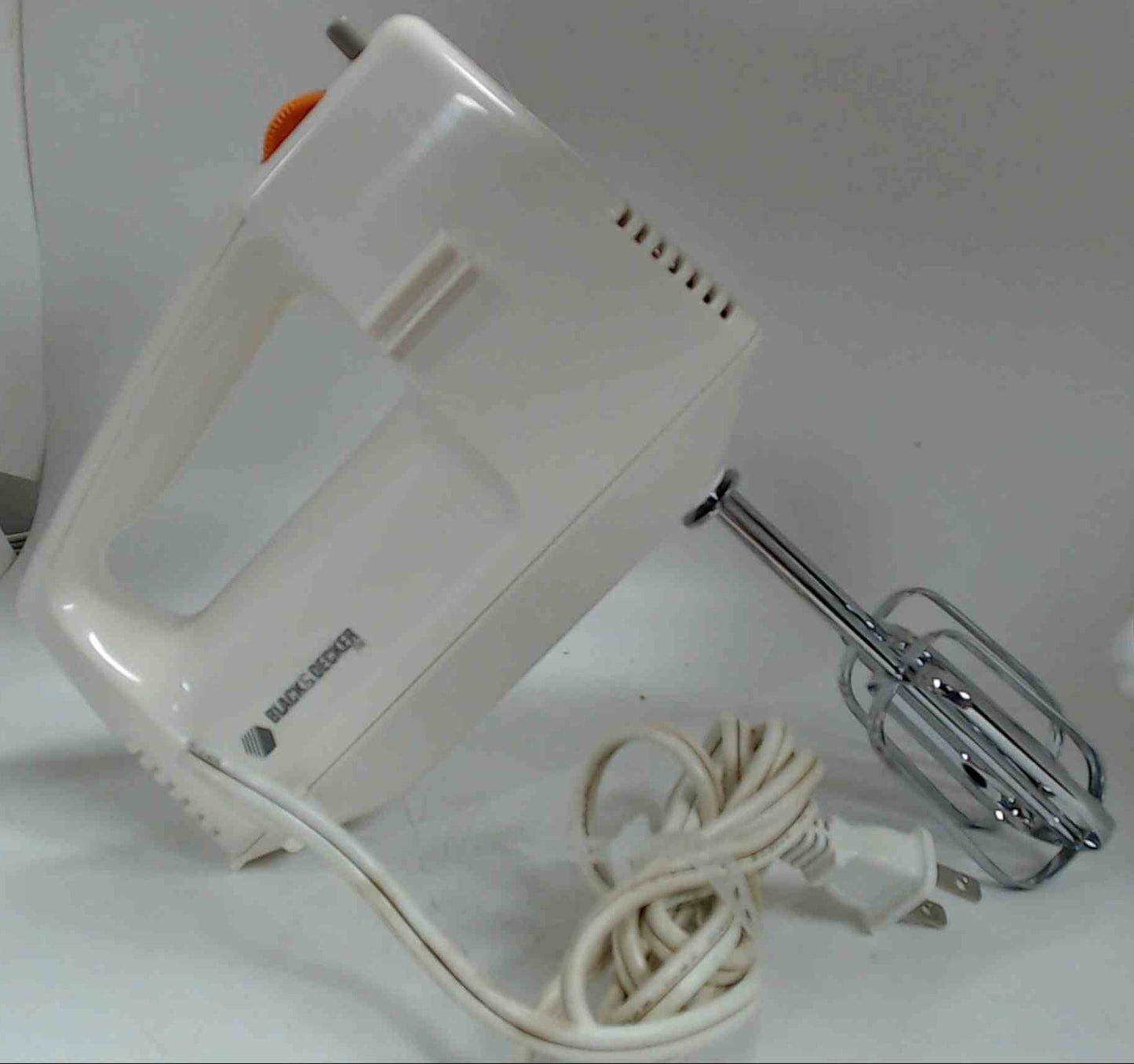 Vintage Black & Decker 3 Speed Hand Mixer with Box M24S