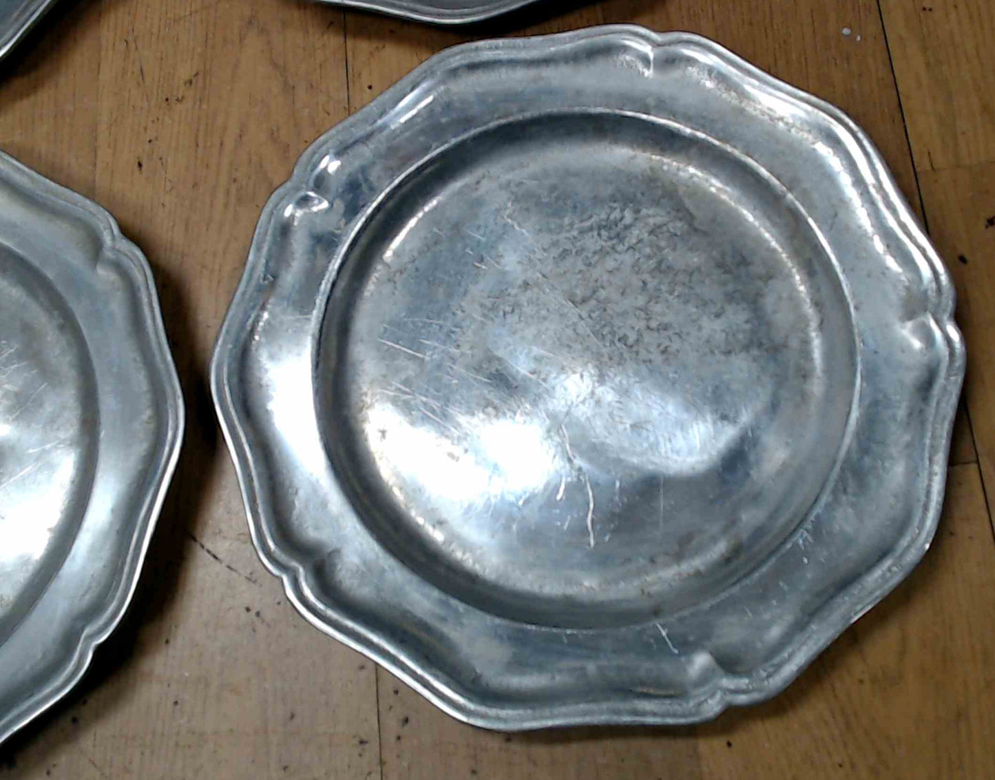 Lot of 4 Vintage Wilton Pewter 9" Dinner Plates RWP Columbia, PA USA