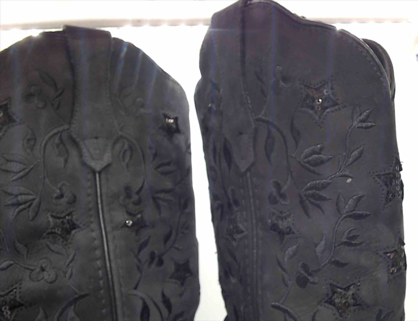 Laredo Black Womens Cowboy Boots with Sequin Stars and embroidered leaves Size 9 M