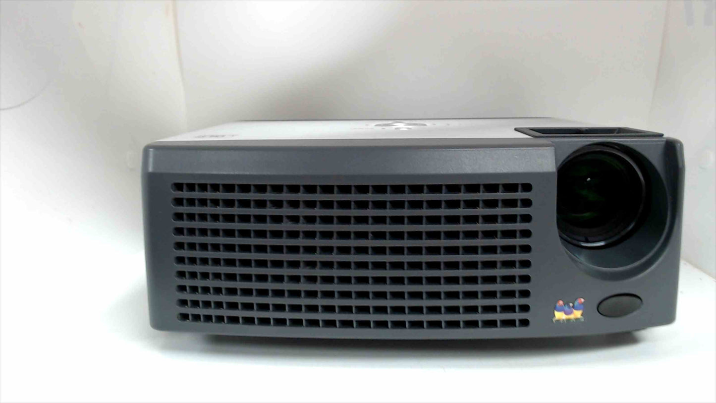 ViewSonic PJ556D DLP Projector with Remote & Case