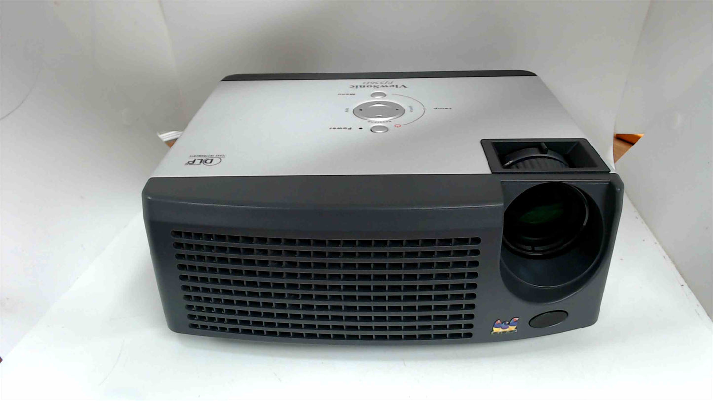 ViewSonic PJ556D DLP Projector with Remote & Case